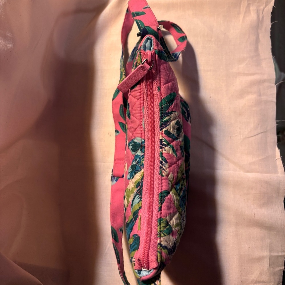 Vera Bradley Purse - Picture 4 of 10